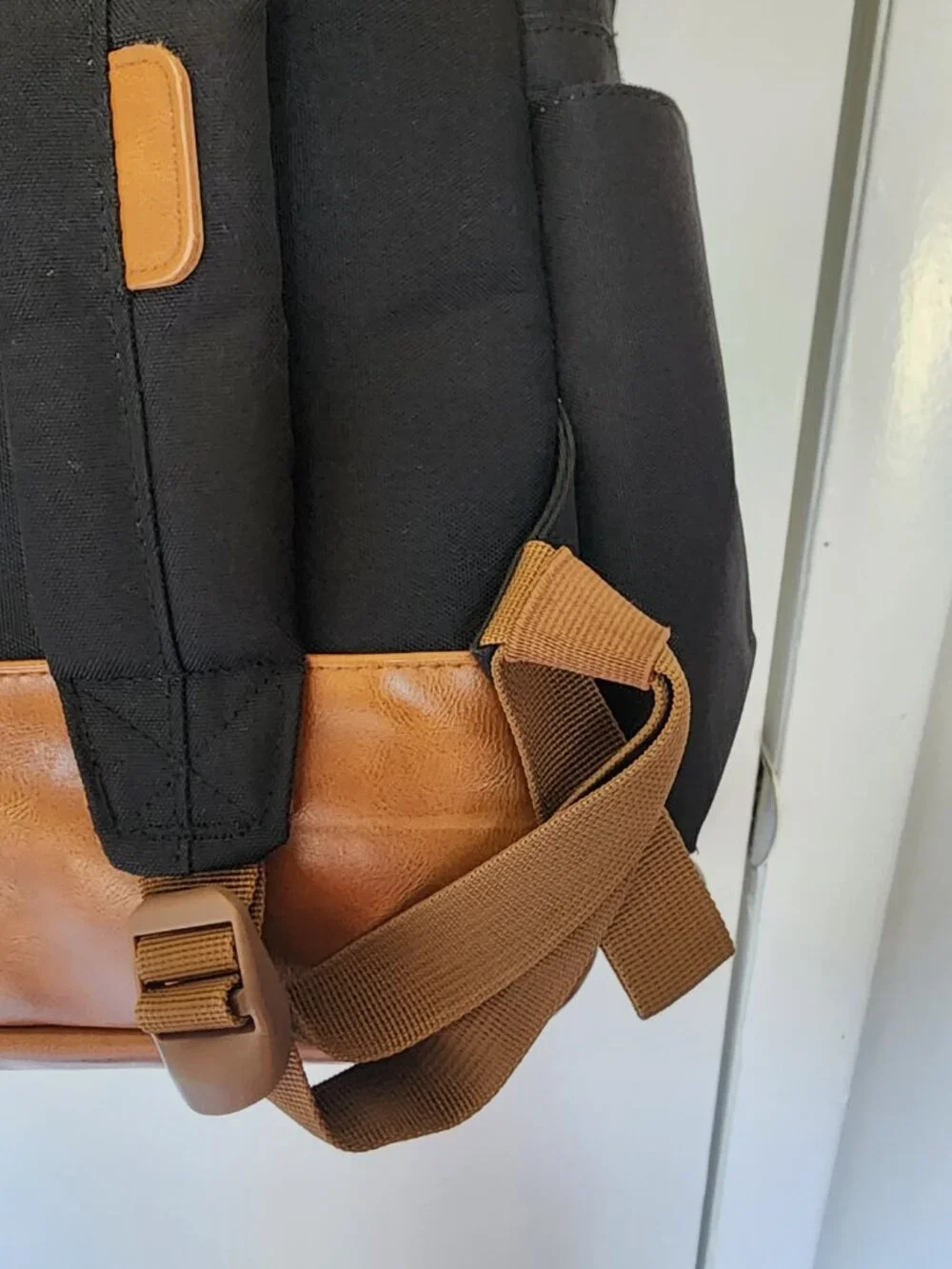 Black Backpack Lucky Brand Pockets Compartments Zipper Shamrock Bottle Holders
